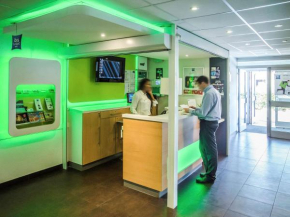 Отель ibis budget Aeroport le Bourget Garonor  Ле-Блан-Мений